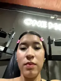 Emi_blair webcam model stream image