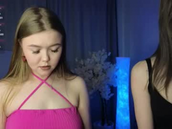 berry_bloom webcam model stream image