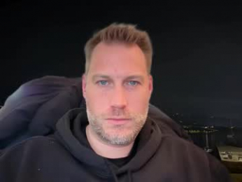 chris2024x webcam model stream image