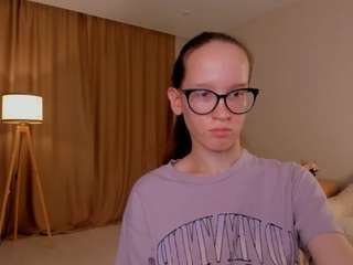 lynettebails webcam model stream image