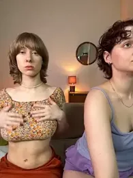 Jitoon_Exe webcam model stream image