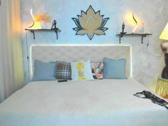 Bianka-strip webcam model stream image