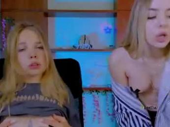 viola_sweet_ webcam model stream image