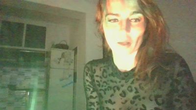 ElleestOuu webcam model stream image