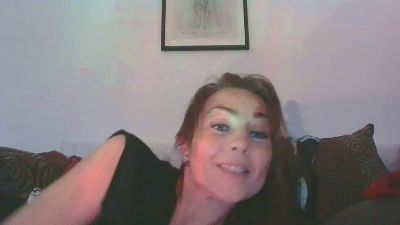 ElleestOuu webcam model stream image