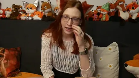 FinaFoxy webcam model stream image