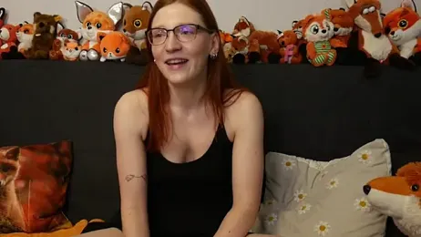 FinaFoxy webcam model stream image
