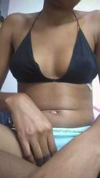 maylah2 webcam model stream image