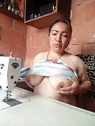 isis_milove webcam model stream image