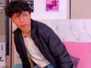 axel_evanss webcam model stream image