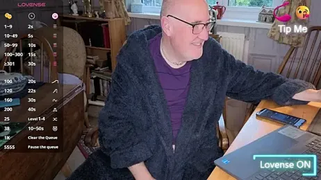 Adamdaddybear webcam model stream image