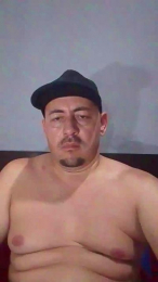 OliverToughuy webcam model stream image