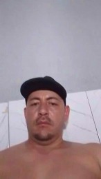 OliverToughuy webcam model stream image