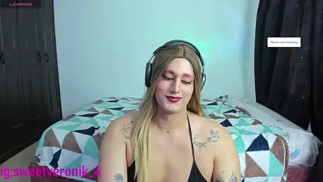 Sweetveronik_44 webcam model stream image