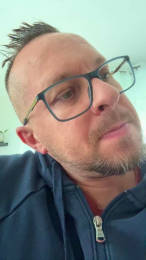 Michback webcam model stream image