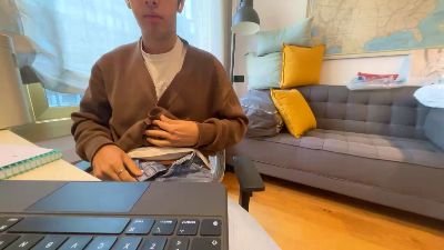 Naughtygol webcam model stream image