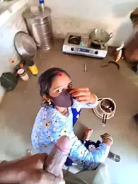 RAYI_Queen_3 webcam model stream image