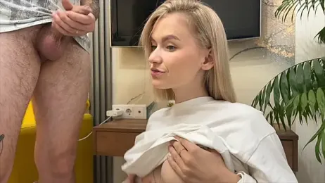 Adelovenick webcam stripchat model stream image