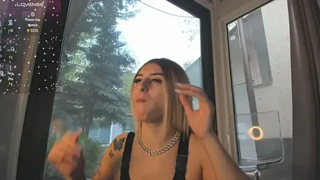 Ella_Vee webcam model stream image