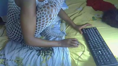 Corallove1 webcam model stream image