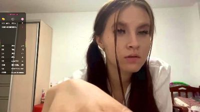 LissaZou webcam model stream image