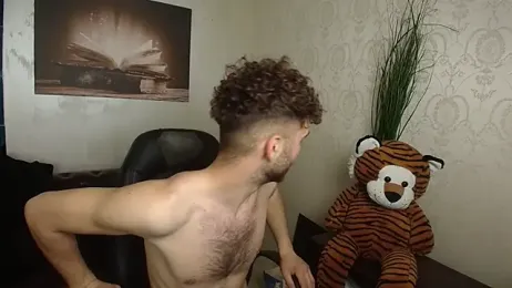 KyloEast webcam model stream image