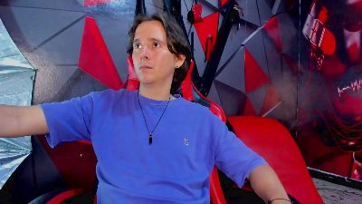 Aaron_LatinMen2 webcam model stream image