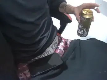 JUNINHOLEKEJR webcam model stream image