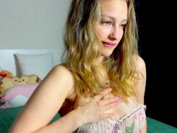 cute-honey webcam model stream image