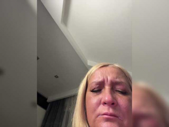 Eva-Bella webcam model stream image