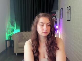 Kattrin Golden webcam model stream image