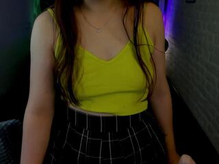 Kattrin Golden webcam model stream image