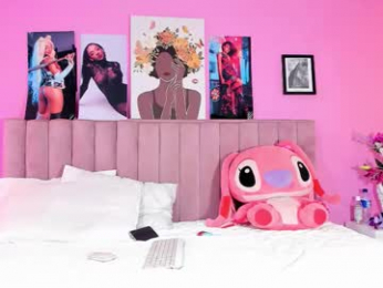 rolyloren webcam model stream image