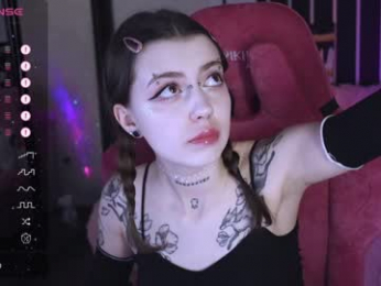 prettybones webcam model stream image