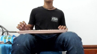 mike_stor webcam model stream image