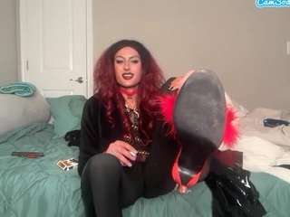 sissygoddessvikki webcam model stream image
