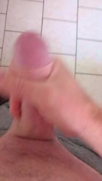 cilindric webcam model stream image