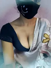 BaddieUnleashed webcam model stream image