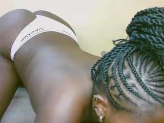 cute-tashline webcam model stream image