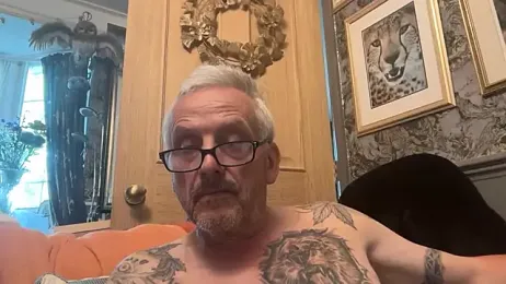 poggles webcam model stream image