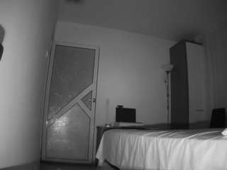 voyeurcam-charmhellen-kitchen webcam camsoda model stream image