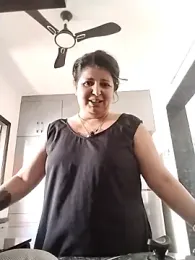 Jann_Riya333 webcam model stream image