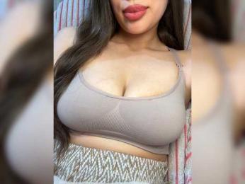Alifiya28 webcam model stream image