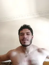 Thewildaliii0 webcam model stream image