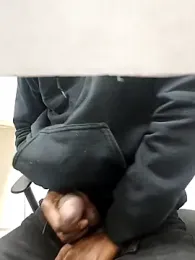 RETURNOFTPNUTS webcam model stream image