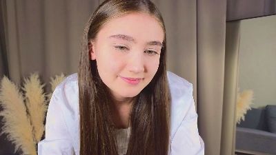 MilaPippitt webcam model stream image