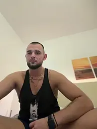 LunaFoxTip webcam model stream image