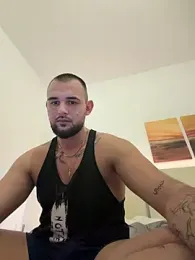 LunaFoxTip webcam model stream image