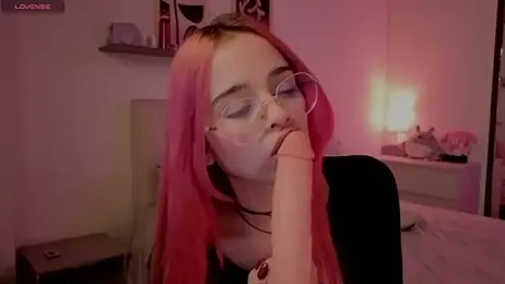 Roxxy_mora webcam stripchat model stream image