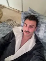 Aliiiix webcam model stream image